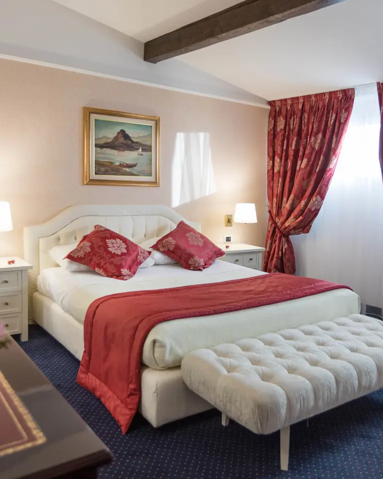 Hotel Lugano Lido Seegarten Suite With Lake View 0153